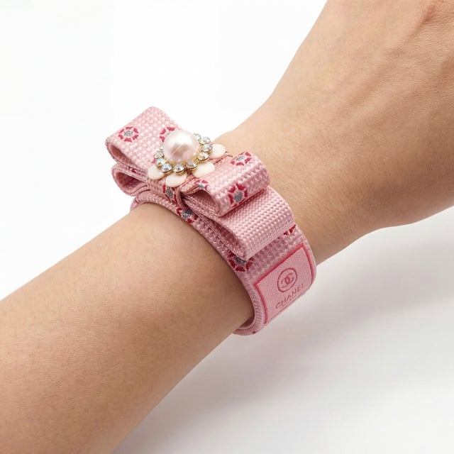 Chanel Chanel CC Grenadine Vintage Silk Necktie Cuff Bracelet For Sale - Image 4 of 4