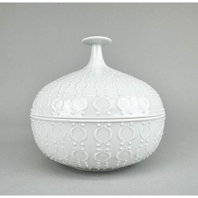 Porcelain Box attributed to Wallendorf, Germany, 1960s For Sale - Image 3 of 11