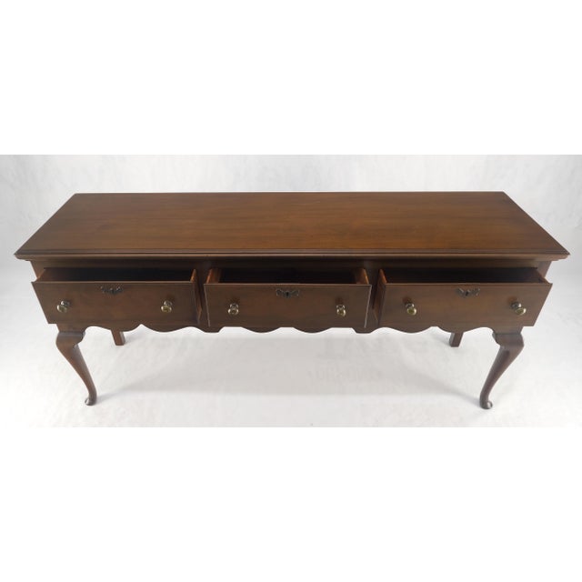 Wood Kittinger Williamsburg Restoration 3 Drawers Queen An Walnut Sideboard MINT For Sale - Image 7 of 10