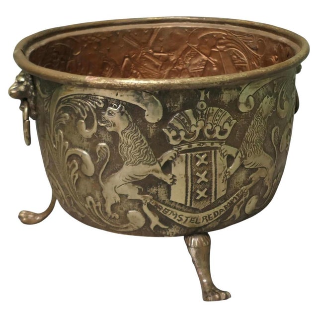 Gold Dutch Embossed Brass Crested Log Bin, 19th Century For Sale - Image 8 of 8