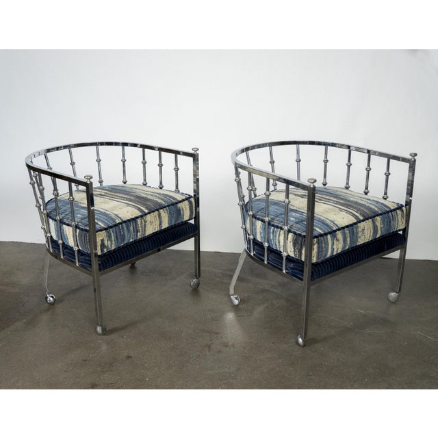 Late 20th Century Pair of Chrome Barrel Lounge Chairs For Sale - Image 4 of 14