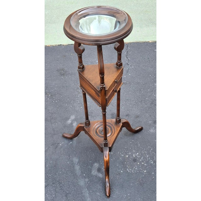 Wood Mid 20th Century Queen Anne Style Mahogany Washstand With Glass Bowl For Sale - Image 7 of 9