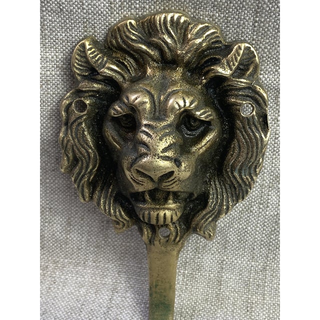 Hollywood Regency Vintage Brass Lion Head Coat Hooks, 1940s, Set of 2 For Sale - Image 3 of 15