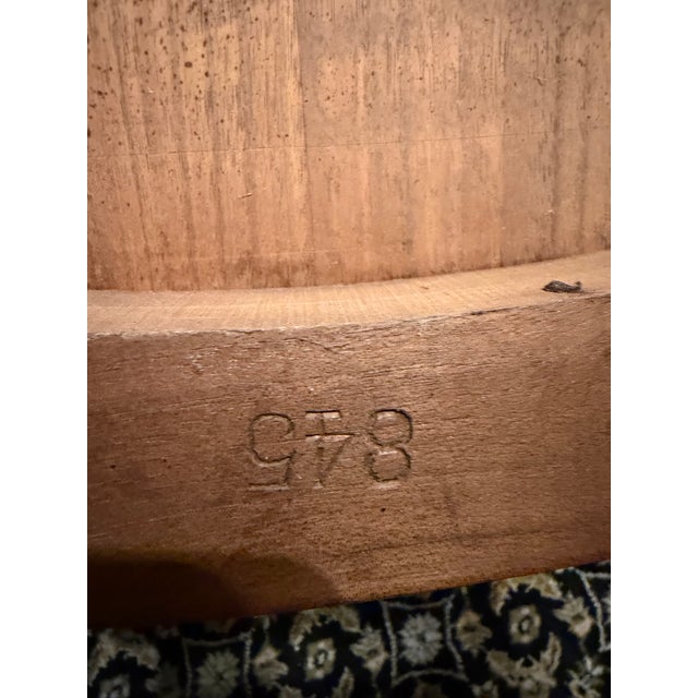 Early 1900s Antique W. H. Gunlocke Co. Solid Oak Stationary Banker's Chair For Sale - Image 13 of 14
