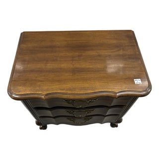 Vintage 1978 Thomasville 3-Drawer Wood Nighstand For Sale