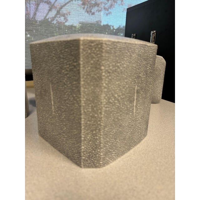 Kassatex "Shagreen" Bath Accessory Boutique Tissue Cover by Kassatex For Sale - Image 4 of 9