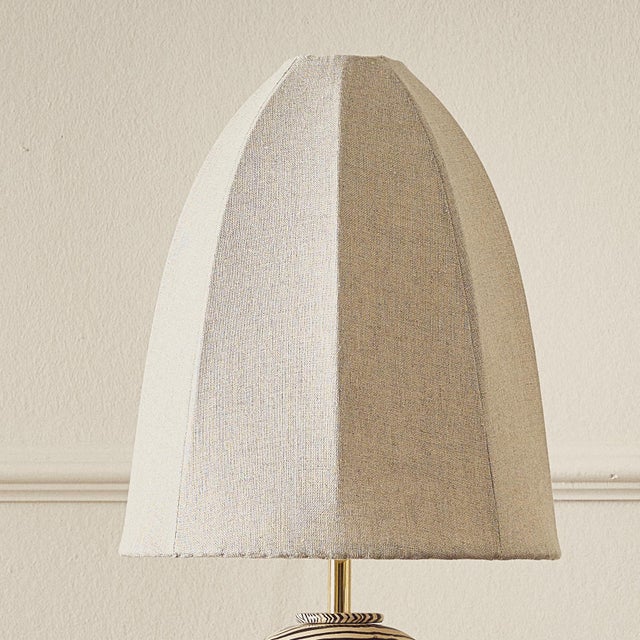 Contemporary Ceramic Swan Brown & White Table Lamp by Henry Holland Studio For Sale - Image 3 of 5