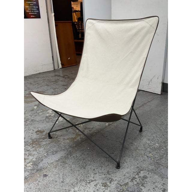 Design Plus Gallery presents a Lawrence 290 Lounge Chair from Roda. Designed by Rodolfo Dordini. Essential and timeless,...