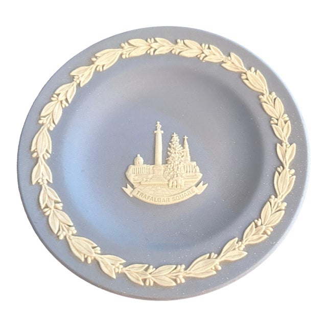 Wedgwood Blue Jasperware Trafalgar Square Dish For Sale