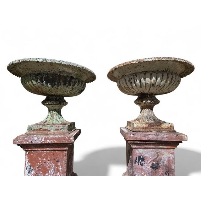 Beige Large French Garden Urns in Cast Iron with Terracotta, 1840s, Set of 2 For Sale - Image 8 of 11
