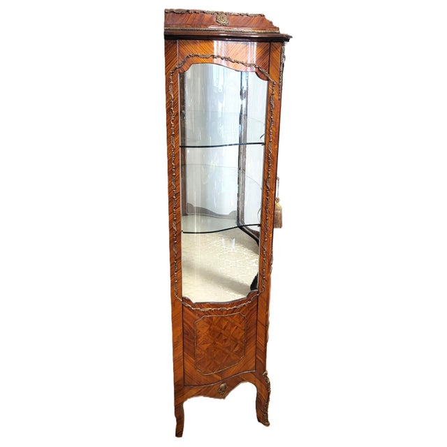 Wood Vintage 20th C Louis XV French Style Bronze Mounted Curio Display Cabinet Vitrine For Sale - Image 7 of 12