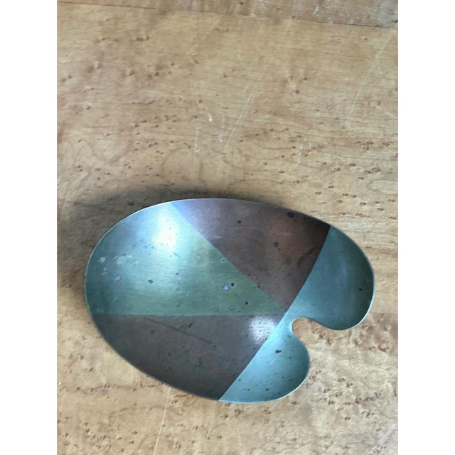 Mid-Century Modern Vintage Abstract Metal Palette Bowl For Sale - Image 3 of 12