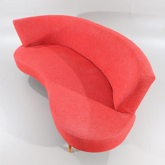 Mid-Century Scandinavian Curved Red Sofa, in Very Good conditions. Designed 1970 to 1979 This piece has an attribution...
