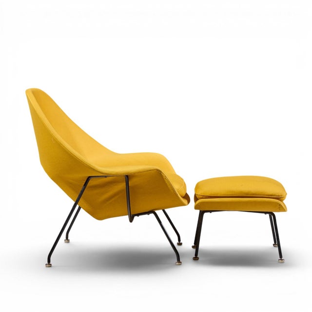 Eero Saarinen for Knoll Mid Century Womb Lounge Chairs With Ottomans - Pair For Sale - Image 11 of 13