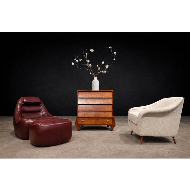 Curva Armchair With Tubular Legs in Bouclé by Joaquim Tenreiro for Langenbach & Tenreiro, Brazilian Modern, 1960 For Sale - Image 9 of 18