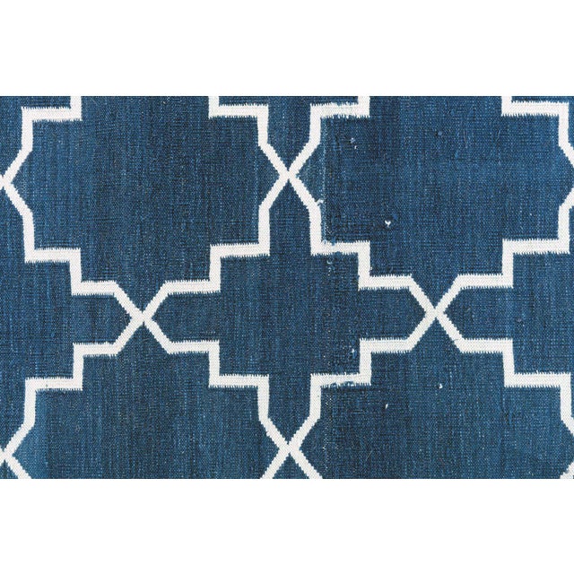 Textile Contemporary Indian Dhurrie Blue and White Handmade Rug by Doris Leslie Blau For Sale - Image 7 of 9