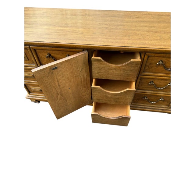 Late 20th Century Thomasville Nine Drawer Dresser For Sale - Image 9 of 10