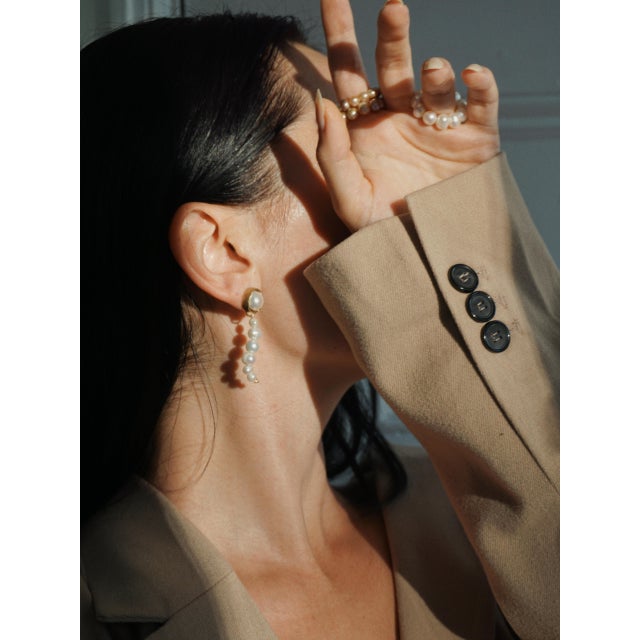 Materials: Handmade with 3 different sizes of Roundish Freshwater Pearls, 18K Gold Plated Brass with e-coating and 12K...