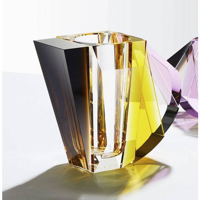 Pair of NYC contemprary vases, hand-sculpted contemporary crystal Crystal vases Hand-sculpted in crystal Large: Height...