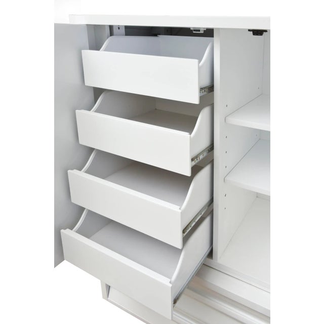 Vintage White Lacquered Wood Sculptural Cabinet, Dresser or Dry Bar, 1970's For Sale In Miami - Image 6 of 8