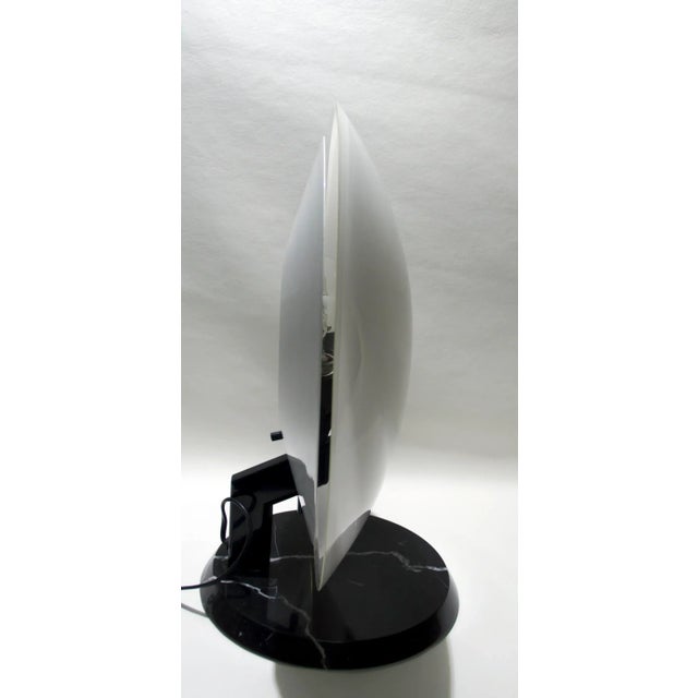 Large Pearl Table Lamp by Bruno Gecchelin for Oluce, 1980s For Sale - Image 4 of 8