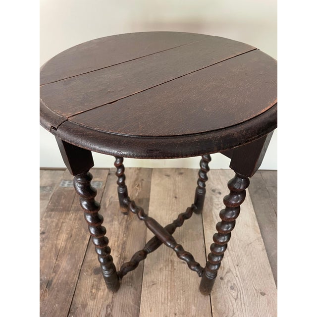 Small Vintage Side Table, 1980s, in Very Good conditions. Designed 1890 to 1919