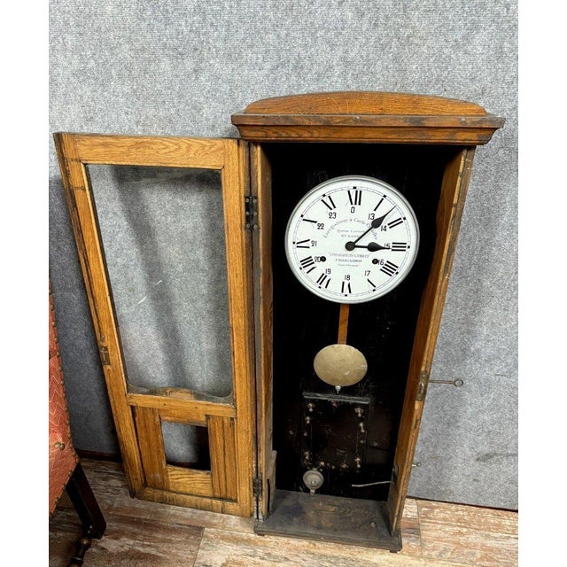 Art Deco wall clock circa 1920 / point-and-click card recorder Lambert system (former factory clock) with oak case and...