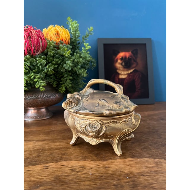 Early 20th Century Antique Art Nouveau Brass Jewelry Casket For Sale - Image 5 of 18