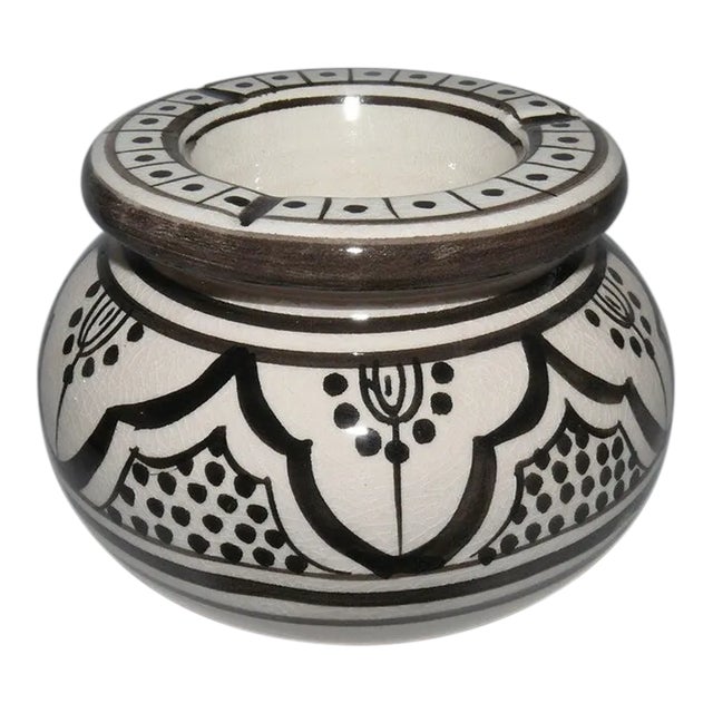 Contemporary Ceramic Wind Hand Painted Ashtray For Sale