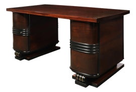 Example of Partner Desks