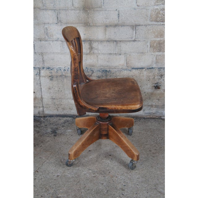 Early 20th Century Antique Victorian Walnut Industrial Bankers Office Schoolhouse Swivel Desk Chair For Sale - Image 4 of 11