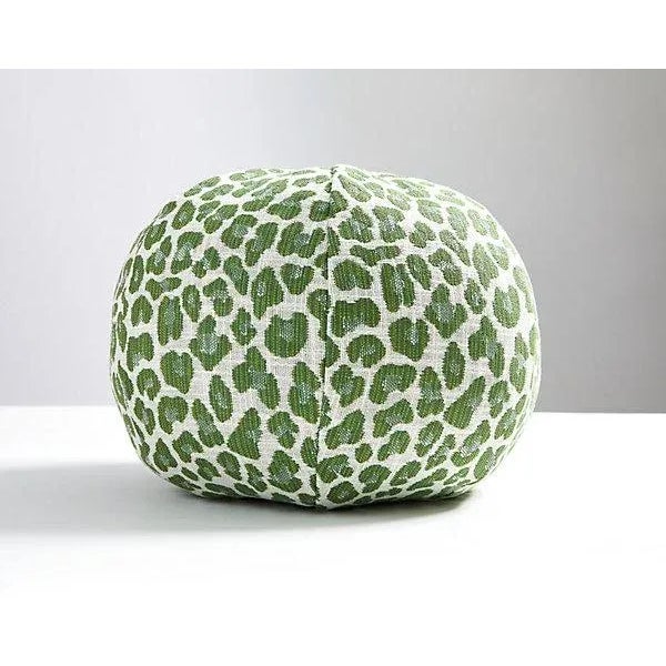 Traditional The House of Scalamandré Backyard Bengal Outdoor Sphere, Ivy For Sale - Image 3 of 3