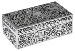 19th Century Chinese Solid Silver Aristocratic Processions Scene Box, 1870