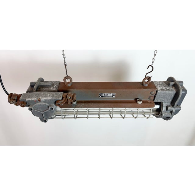 Industrial Grey Hanging Tube Light from Elektrosvit, 1970s For Sale - Image 10 of 18