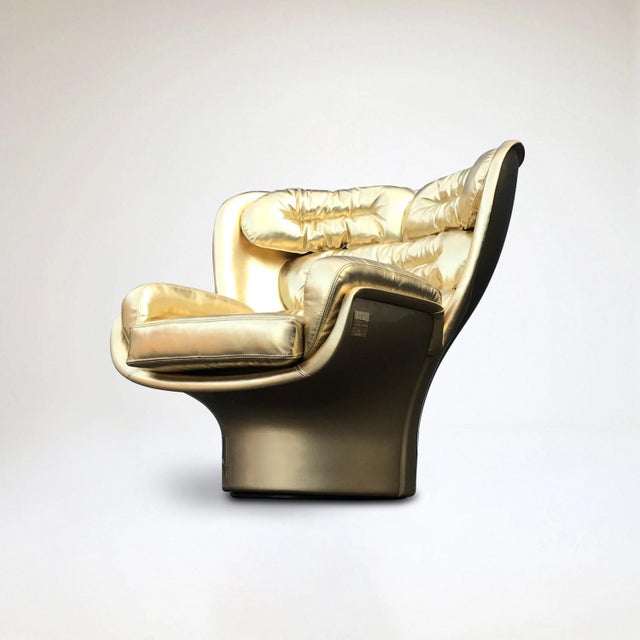 Mid-Century Modern Golden Elda Chair by Joe Colombo for Longhi, Italy, 2010s For Sale - Image 3 of 12