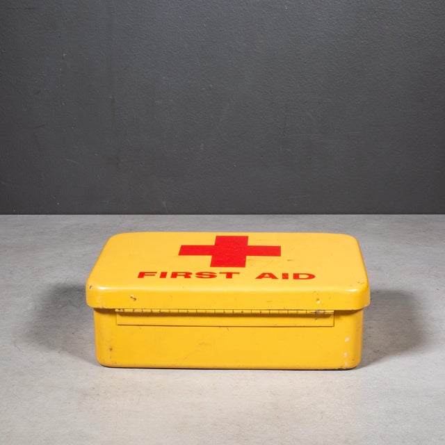 Mid-Century Industrial Metal First Aid Box c.1950 For Sale In San Francisco - Image 6 of 9