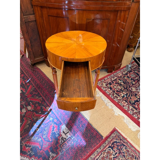 Brown Louis XVI Side Table in Walnut, 1780s For Sale - Image 8 of 12