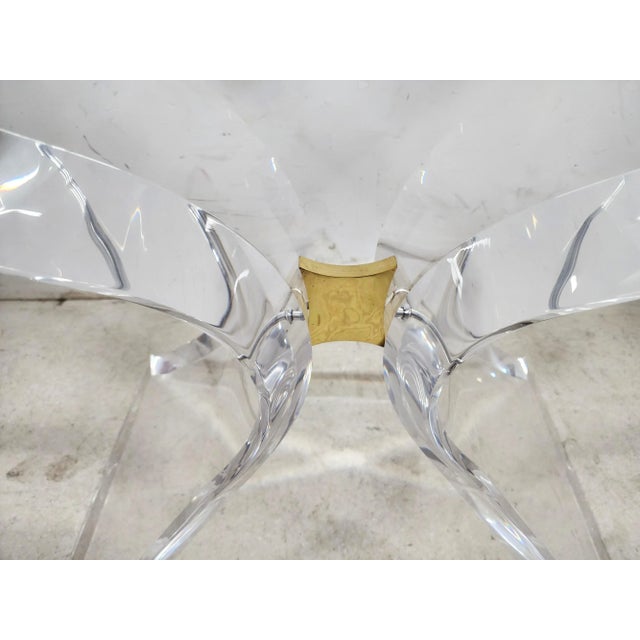 1970s MCM Lucite Dining Center Side Table Base Hollywood Regency by Lion in Frost For Sale - Image 5 of 12