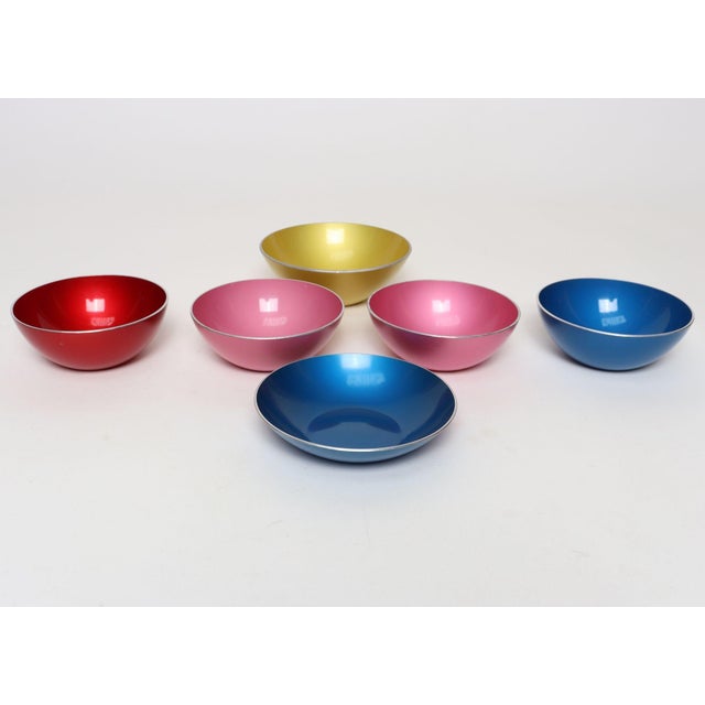 Set of Ten Norwegian Modern Enamel Multi-Color Bowls by Bjørn Engø for Emalox For Sale In New York - Image 6 of 18