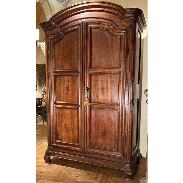 18th Century Italian Piedmontese Baroque Wardrobe in Walnut For Sale - Image 12 of 12
