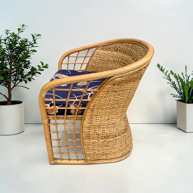 1980s Vintage Woven Rattan Wicker Barrel Chair For Sale - Image 4 of 11