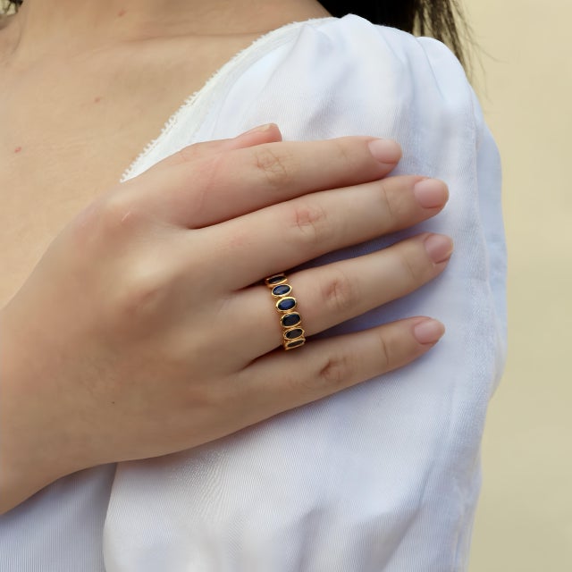 Royal Blue Nina Zhou Royal Blue Oval Sapphire Eternity Band in 14k Yellow Gold (All Sizes Available) For Sale - Image 8 of 8