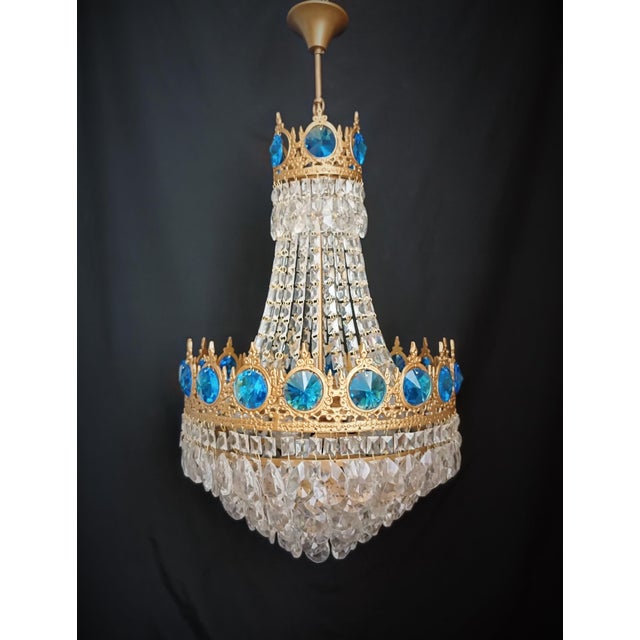 Lighting capacity depend on your preferred lamps. The lambs on the photos are E27 international standard voltage and...