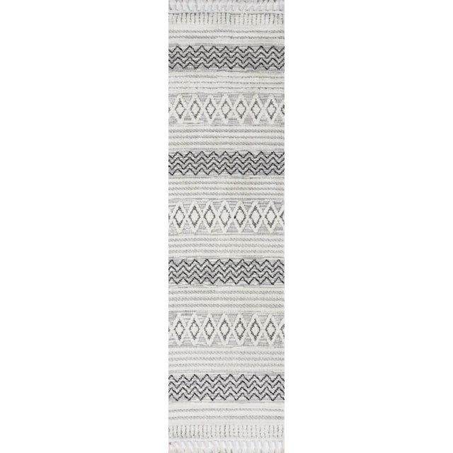 Gray Momeni Odessa Giotto Grey 2'3" X 8' Runner For Sale - Image 8 of 8