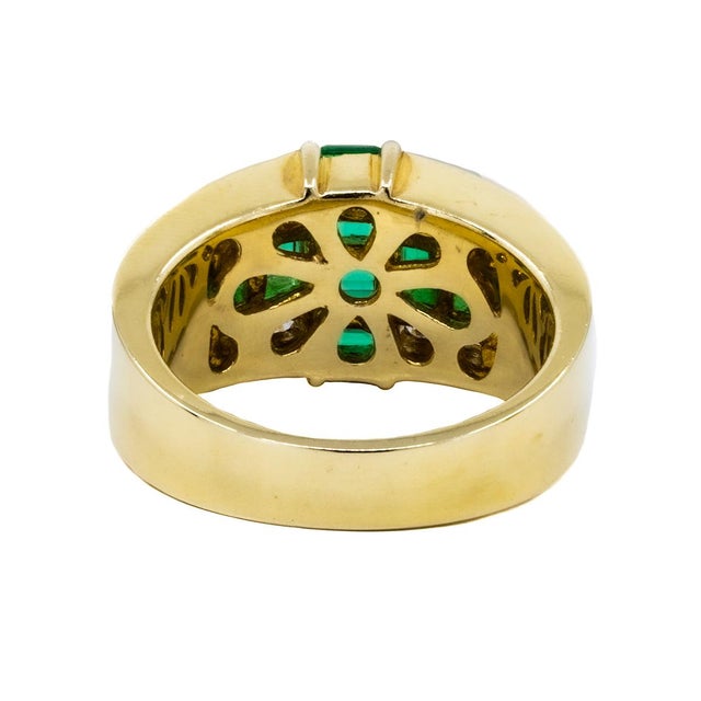 Late 20th Century Gold Emerald Ring, Size 5 For Sale - Image 4 of 4