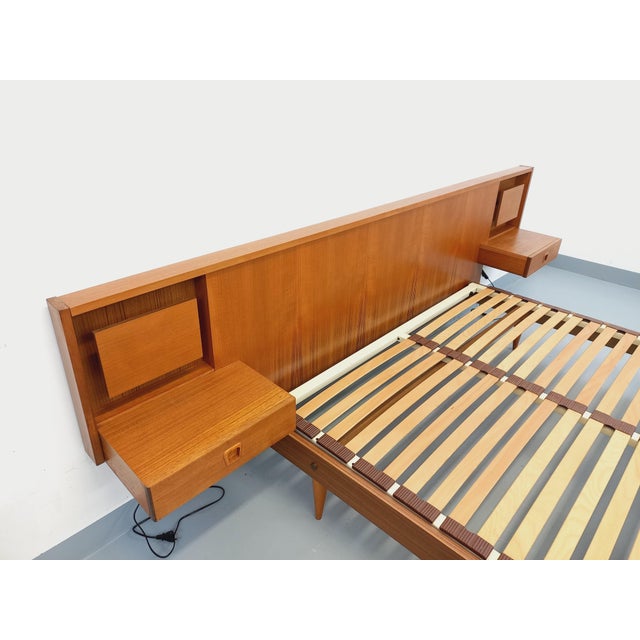 Vintage Scandinavian Style Double Bed in Teak with Integrated Illuminated Bedside Tables and Slatted Base, 1960s For Sale - Image 6 of 18