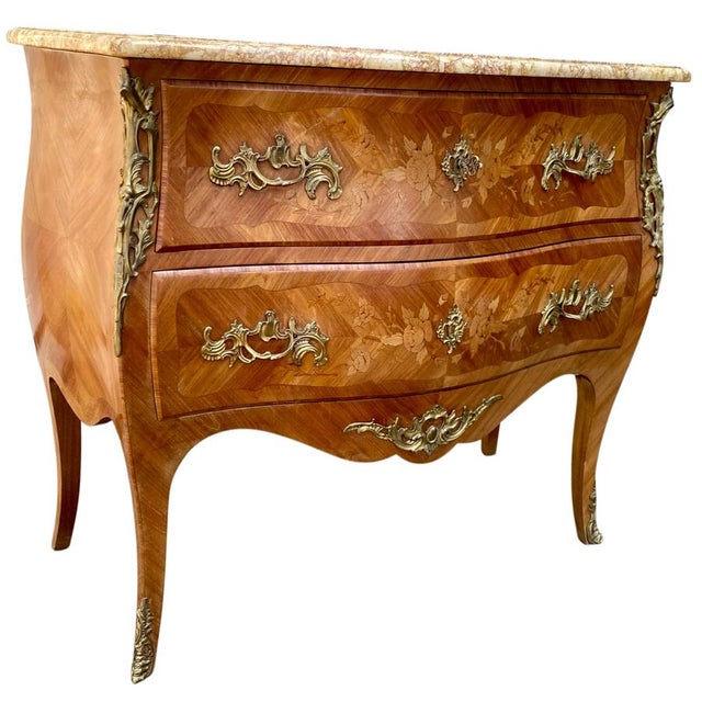 1930s Louis XV Style Chest of Drawers in Marquetry and Veined Marble, 1930s For Sale - Image 5 of 11