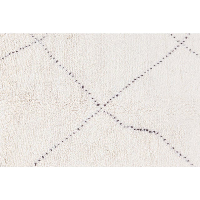 Ivory Geometric Modern Handmade Wool Rug In Ivory "labyrinth" by Doris Leslie Blau For Sale - Image 8 of 8