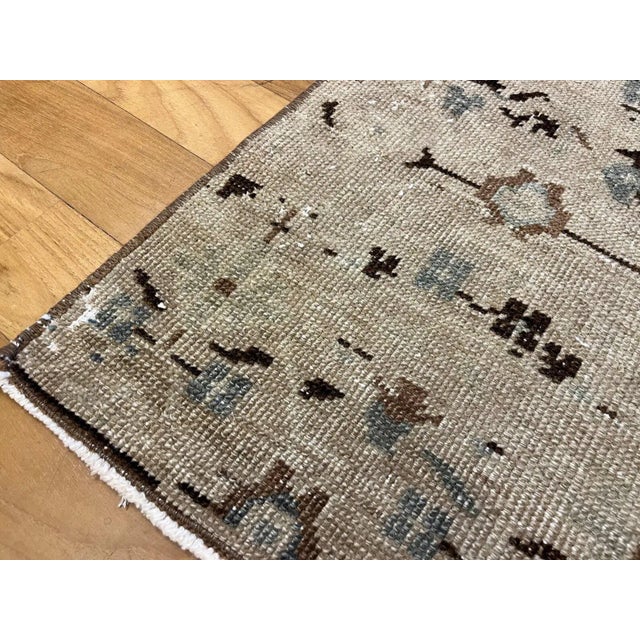 Handmade Aztec Muted Bohemian Rug, 1980s For Sale - Image 6 of 11