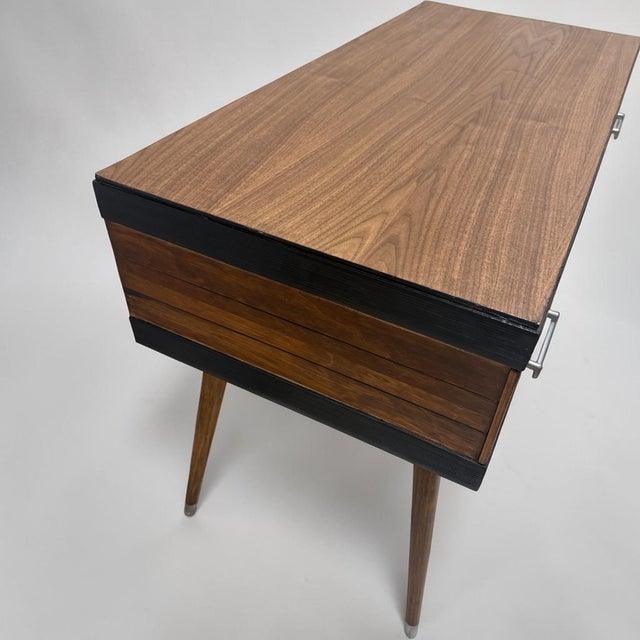 Vintage Mid-Century Modern Walnut Veneer 2-Drawer Desk With Black Trim For Sale In Miami - Image 6 of 9
